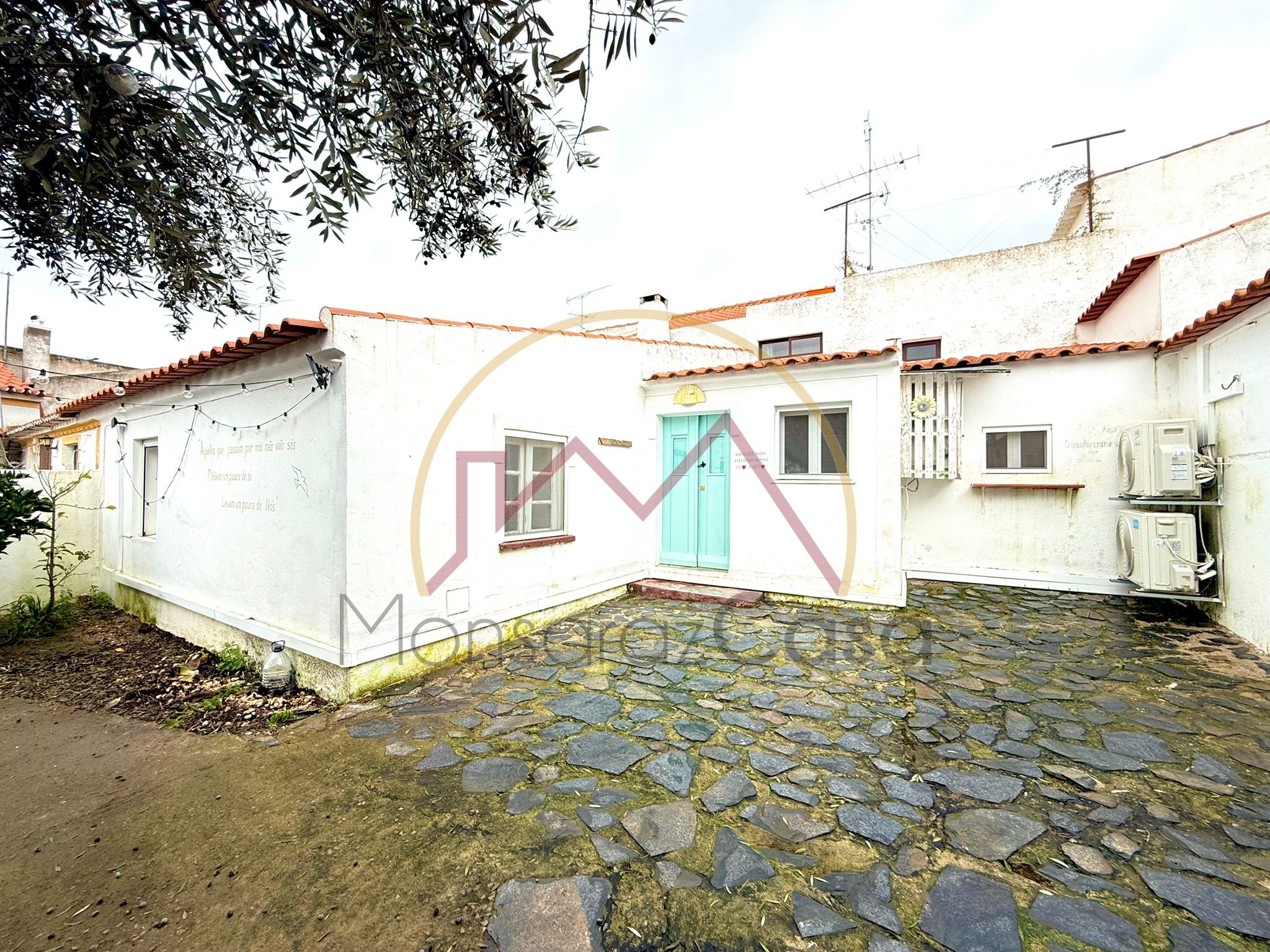 Casa Tradicional Renovada com Charme – São Pedro do Corval