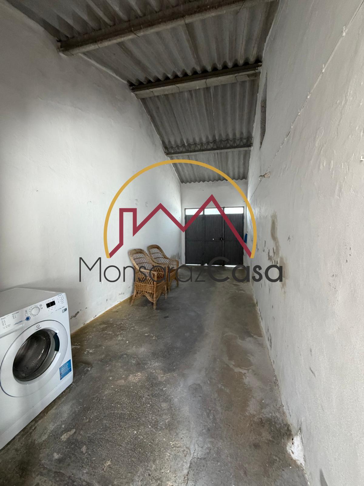 Moradia Térrea com Quintal e Garagem em Campinho