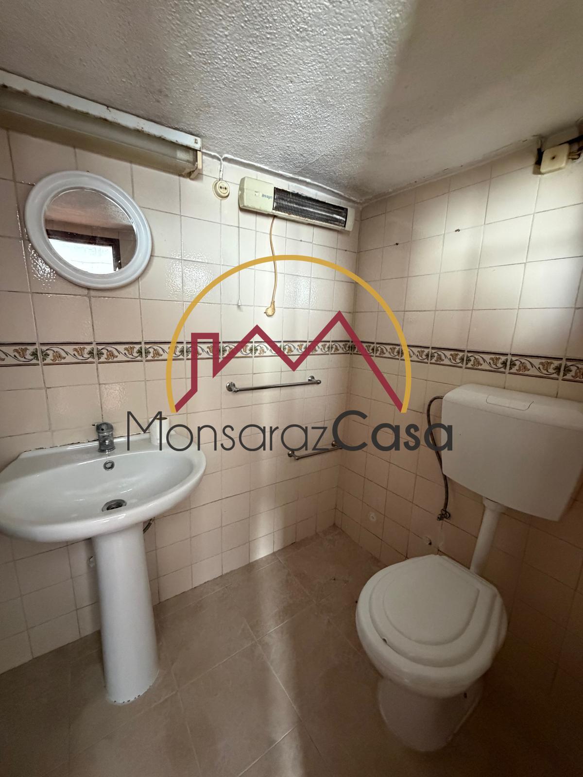 Moradia Térrea com Quintal e Garagem em Campinho
